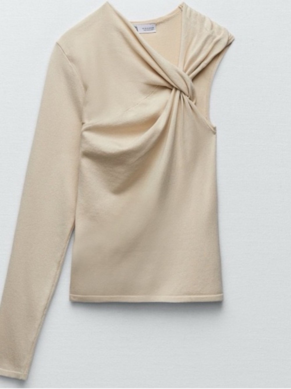 029.-Shoulder Long Sleeve Top in Cream